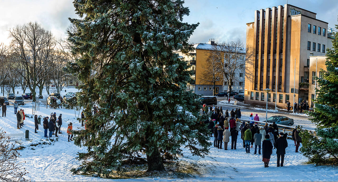 Julfreden utlyses från stadshusets balkong