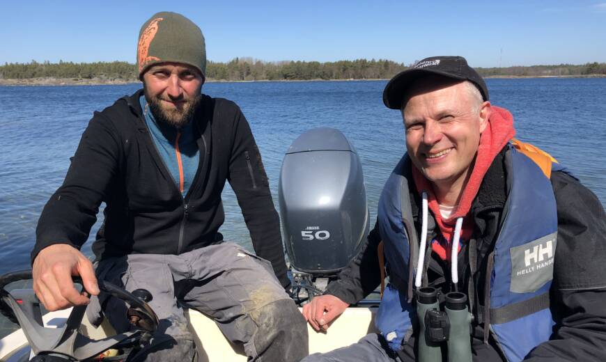 kaksi veneilijää
